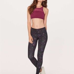 Lululemon wunder under frozen flourish 25” size 2